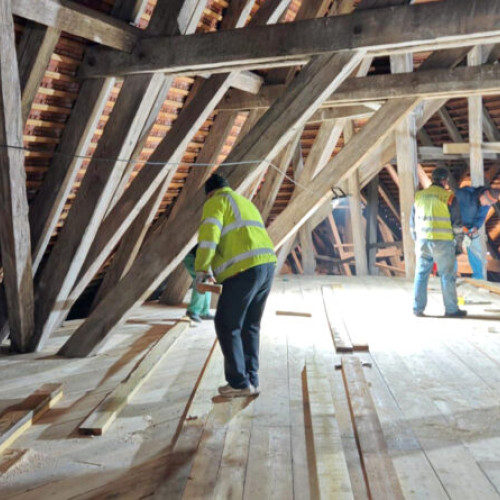 Restaurarea Castelului Corvinilor din Hunedoara continuă