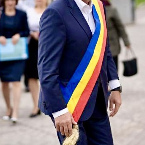 Viceprimar din Ciomăgești, reținut pentru influențarea martorilor