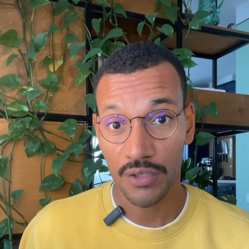 Povestea lui Odi Onyejekwe: De la Cluj la succes pe rețelele sociale