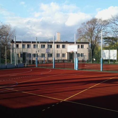 USR Sector 6 cere o dezbatere publică despre utilizarea spațiilor din școli