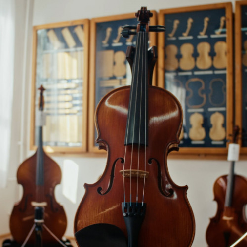 Produs în România: O călătorie muzicală prin tradiție și artă