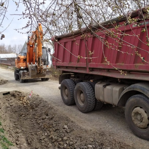 Primăria Flămânzi investește 23,3 milioane de lei în asfaltarea străzilor