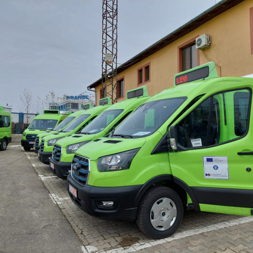 Consiliul Județean Sibiu achiziționează microbuze electrice pentru școli