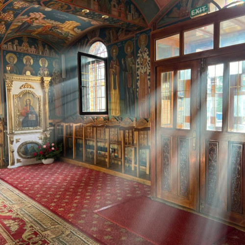 Un preot din Botoșani cere deschiderea bisericilor pentru credincioși