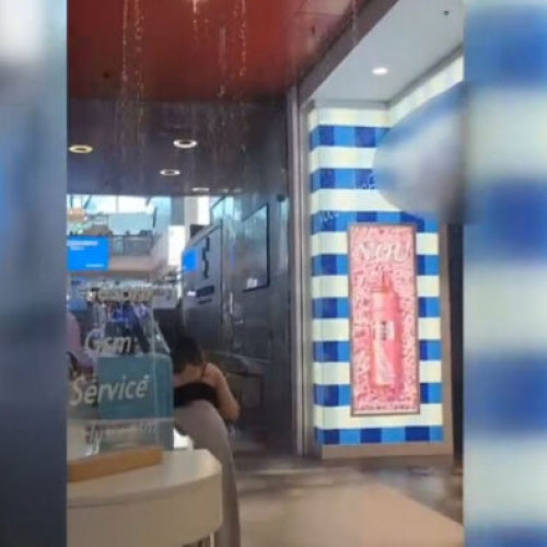 Inundație la Mall Băneasa în weekend