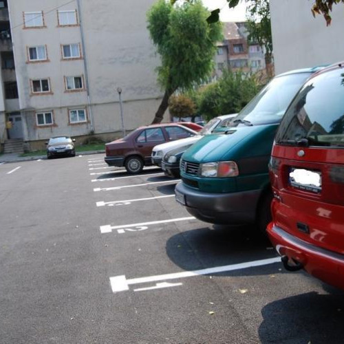 Conflicte zilnice din cauza lipsei locurilor de parcare în Cluj-Napoca