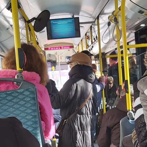 O dimineață agitată în troleibuzul din Brăila