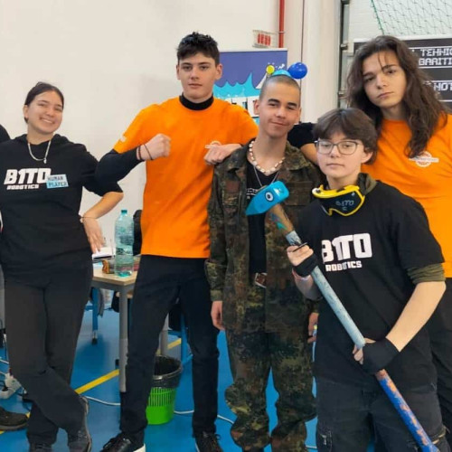 Echipa de robotică a Colegiului Național „Lucian Blaga” din Sebeș, locul patru la Bistrița