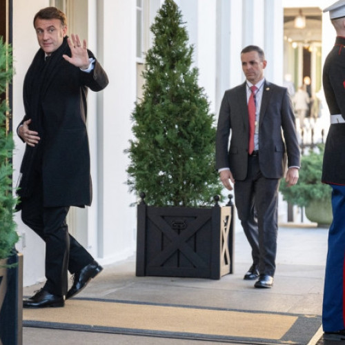 Macron se întâlnește cu Trump pentru discuții despre Ucraina