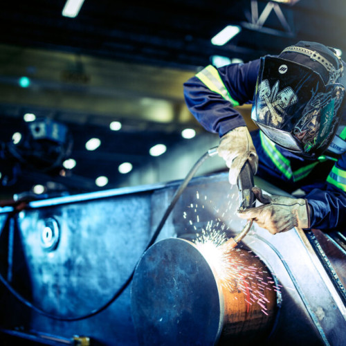 Eforturile din România pentru a atrage tinerii către meseriile tehnice