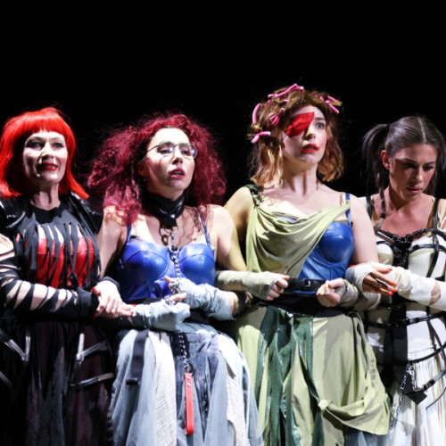 Spectacolul lui Cristi Gheorghe la Teatrul "Gulliver": o reîntoarcere la esența teatrului