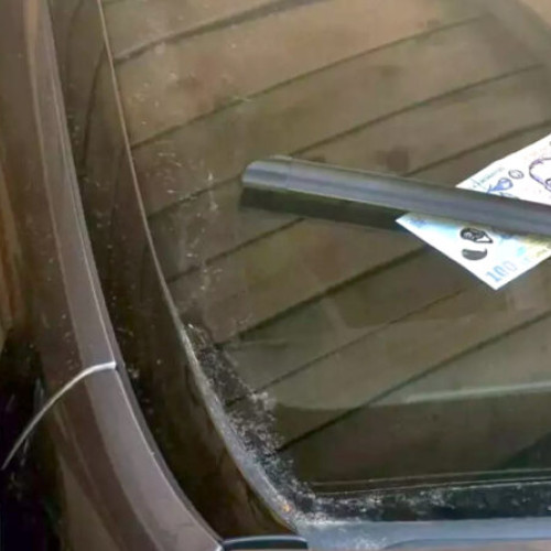 Metoda "Stergatorul" revine în parcările din București