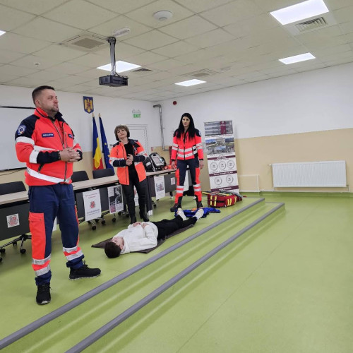 Activitate educațională pentru elevi la Pucioasa