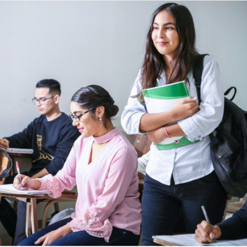 Proiect de burse și stagii pentru 251 de studenți la Universitatea din Oradea