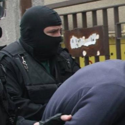 Fugar prins și adus în România după condamnare