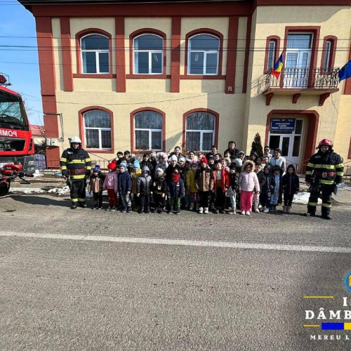 Activitate educațională la școlile din Ghergani și Vlăsceni privind siguranța în situații de urgență