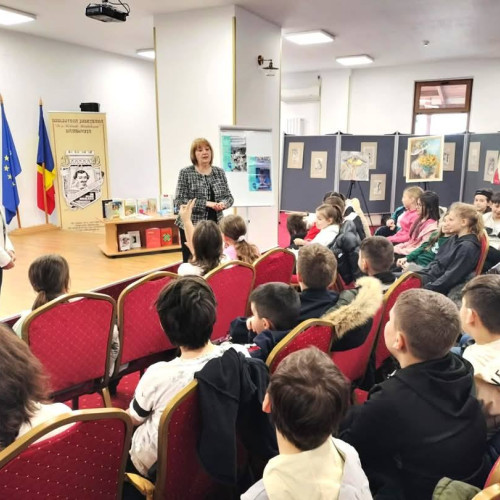 Intalnire educativa la Biblioteca Judeteana Dambovita: Dependența de ecrane, o nouă provocare
