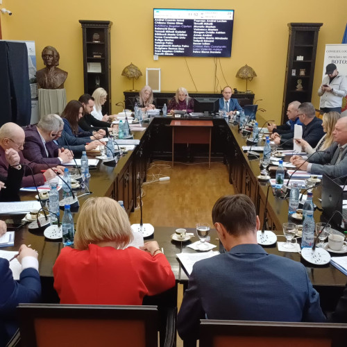 Municipiul Botoșani onorează doi medici veterinari cu titlul de cetățeni de onoare