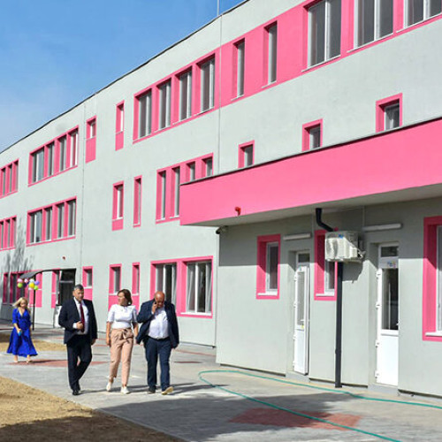 Investiții în educație la Brad: o nouă grădiniță deschisă pentru comunitate