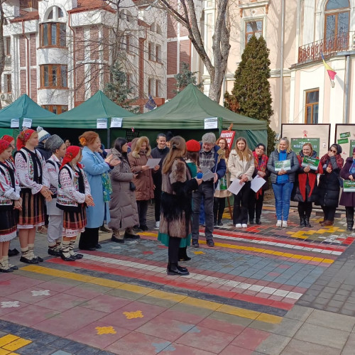 Târgul Mărțișorului s-a deschis pe Pietonalul Unirii