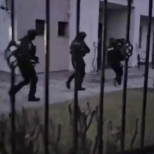 Percheziții în Dâmbovița, Arad și Botoșani într-o anchetă de criminalitate organizată