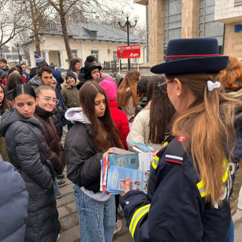 Pompierii organizează activități educaționale de Ziua Protecției Civile