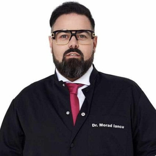 Un medic botoșănean transformă viețile vedetelor din Capitală prin operații estetice