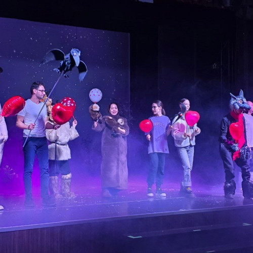 Încep spectacolele pentru copii la Teatrul "Caluțul de Mare"