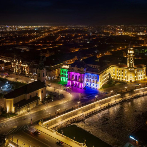 Primăria Oradea se iluminează în semn de solidaritate cu pacienții cu boli rare