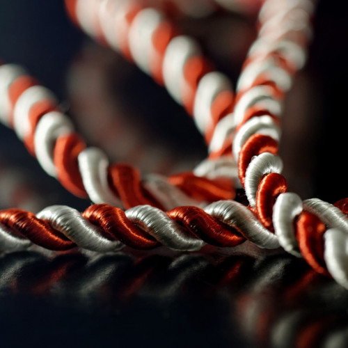 Martisorul, simbol al norocului și al tradiției românești