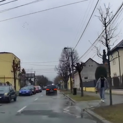 Un tânăr din Cluj-Napoca, stropit de un șofer imprudent