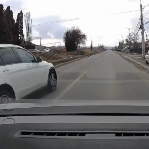 Sofer din Cluj, aproape de o tragedie din cauza unei depasiri periculoase