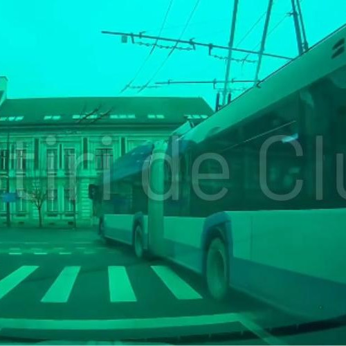 Incident periculos la intersecția din Cluj-Napoca