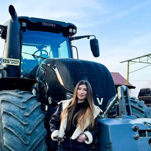 Paula Corlat, tânăra agricultoare din comuna Șipote