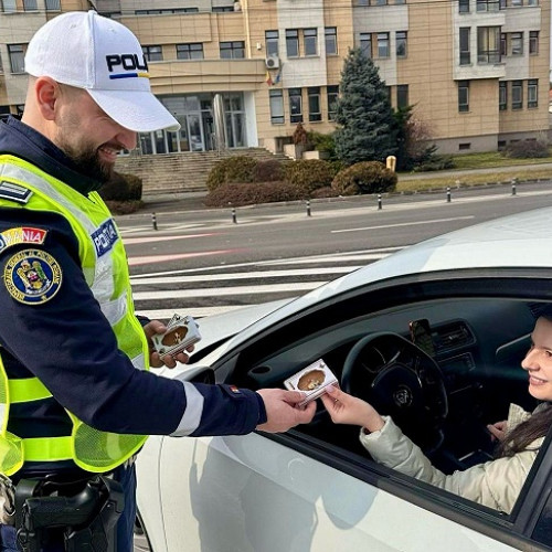 Polițiștii din Satu Mare au sărbătorit Ziua Mărțișorului