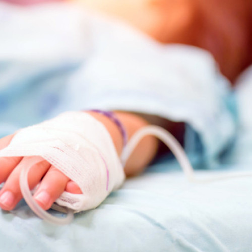 Un copil de 5 ani din Uricani decedat din cauza meningitei