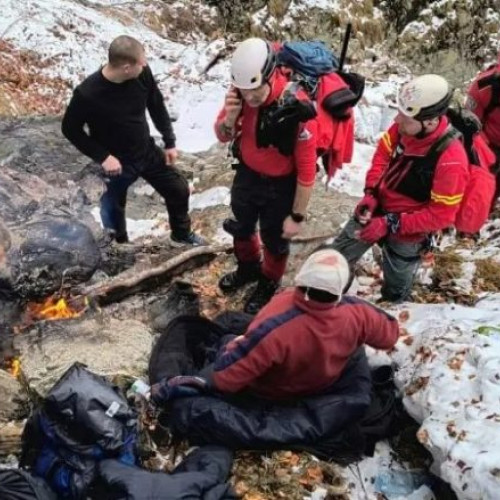 Salvare dramatică în Munții Maramureșului: Trei cetățeni ucraineni recuperați