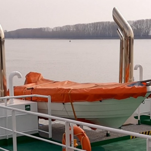 Acțiune de verificare a pazei pe navele din portul Galați