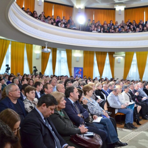 Profesorii ieșeni propun modificări importante pentru planurile-cadru de liceu