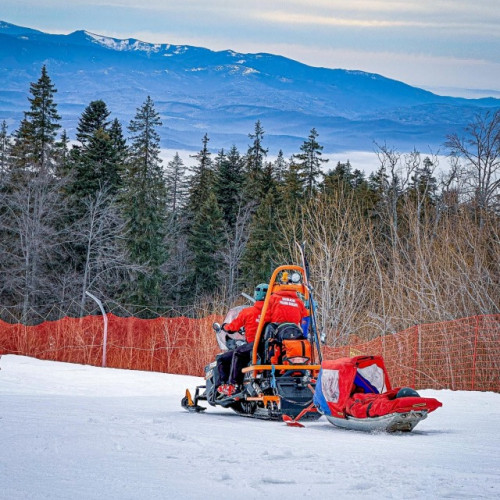 Record de intervenții pentru salvamontiștii din Poiana Brașov în februarie