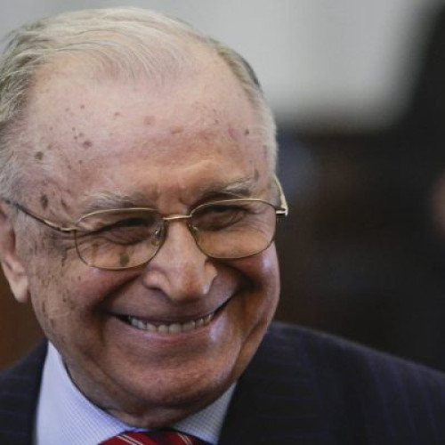 Ion Iliescu, figura emblematică a politicii românești, reflectează asupra popularității sale online