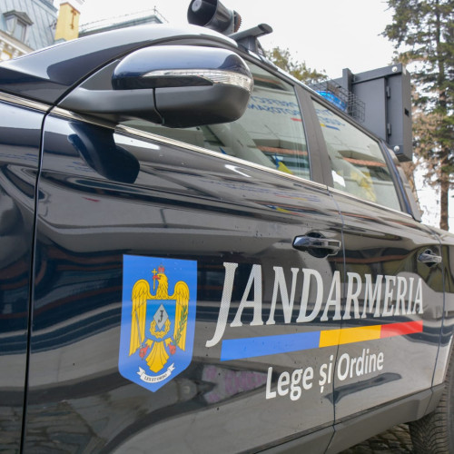 Doi tineri din Botoșani s-au certat după ce au furat dintr-un supermarket