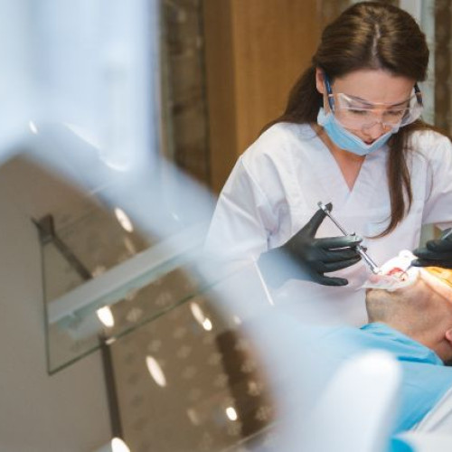 Stomatologia cu Laser Revoluționează Experiența Pacienților