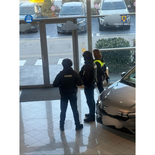 Percheziții în Argeș și Vâlcea legate de corupția electorală