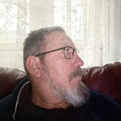 Poemele lui Dumitru Viorel Neagu, o explorare a iubirii și dorului