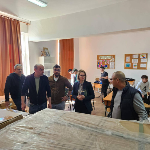 Investițiile în educație continuă în comuna Ulmi