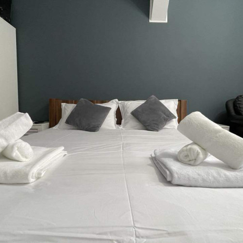 ANAF vizează românii care închirieză pe Booking și Airbnb