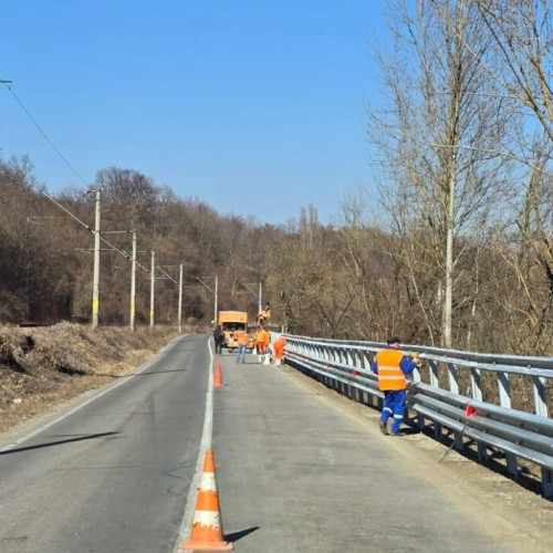 Lucrări de montare a parapetului pe DN 17D în avans