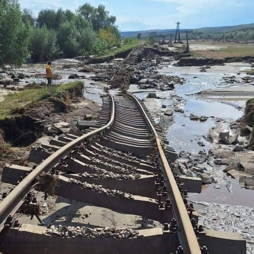 Primarul din Beresti cere repararea urgenta a caii ferate afectate de inundatii