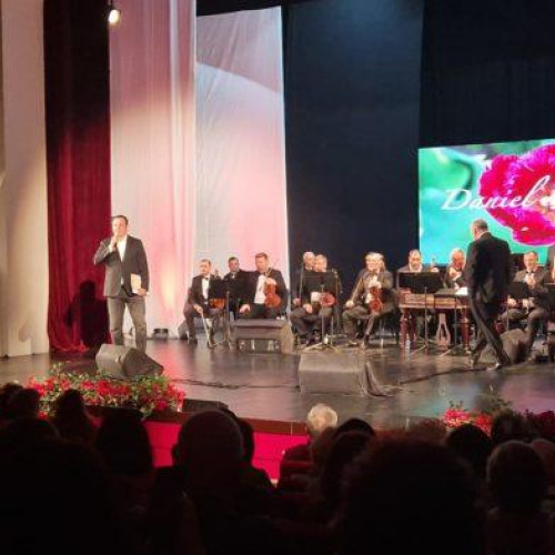 Rapsozii Botoșanilor au sărbătorit Ziua Femeii cu un concert la Teatrul Eminescu